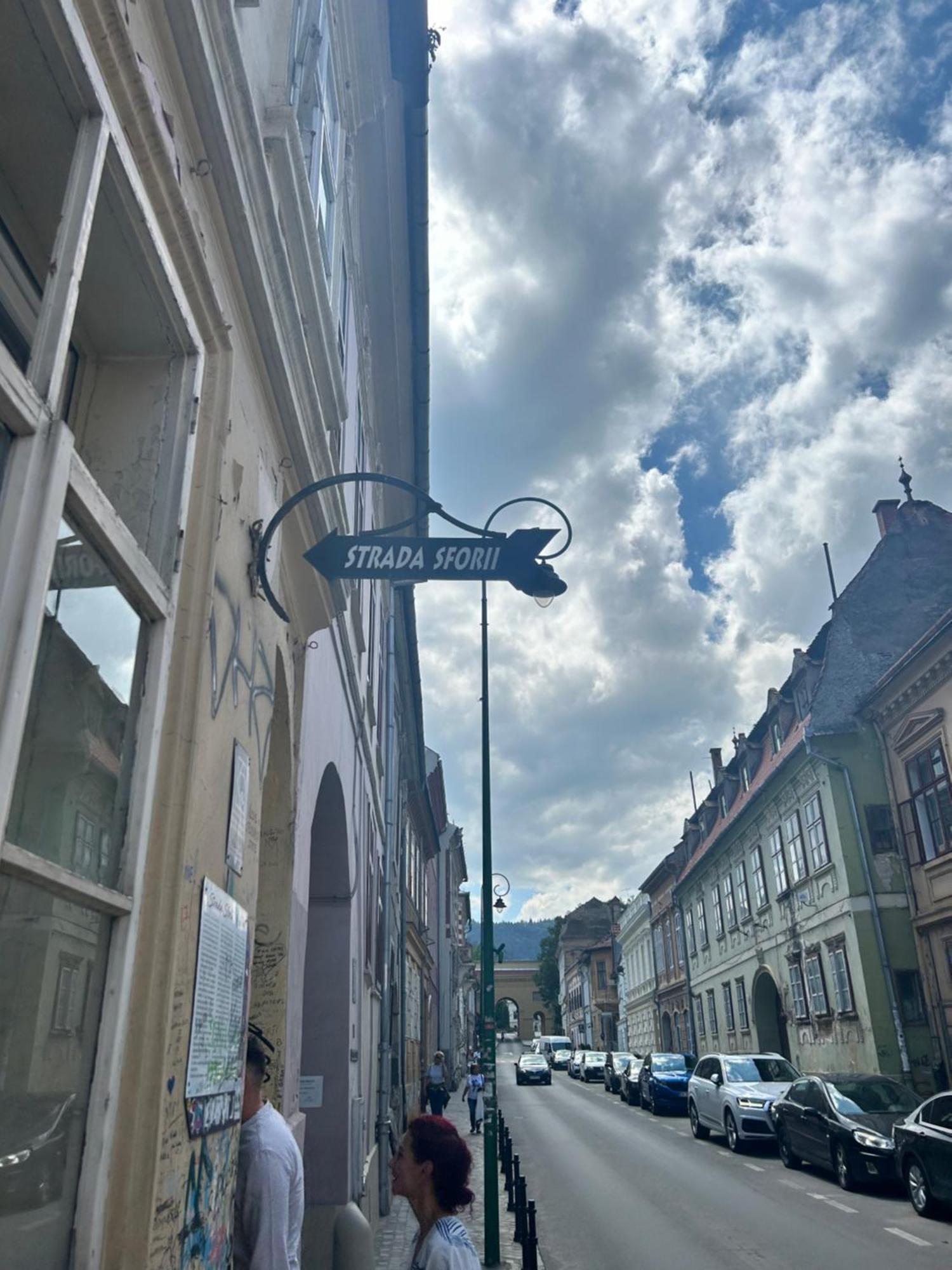 Ferienwohnung Old Town Elegance Brașov Exterior foto